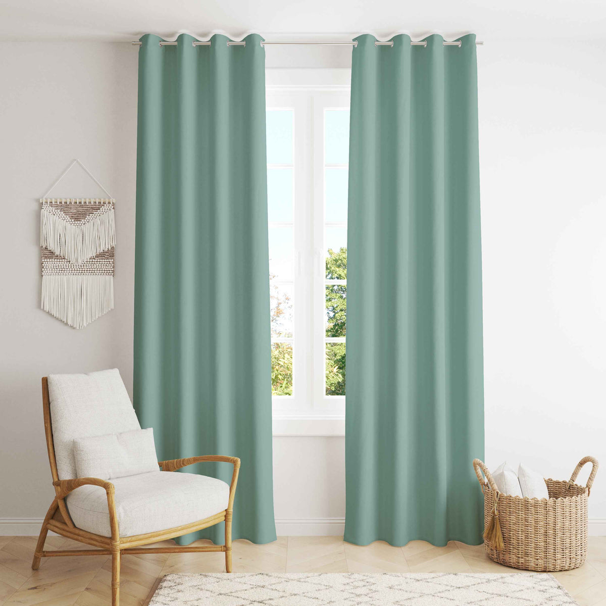 Room Darkening Thermal Insulated Eyelet Noise Reducing Blackout Curtain