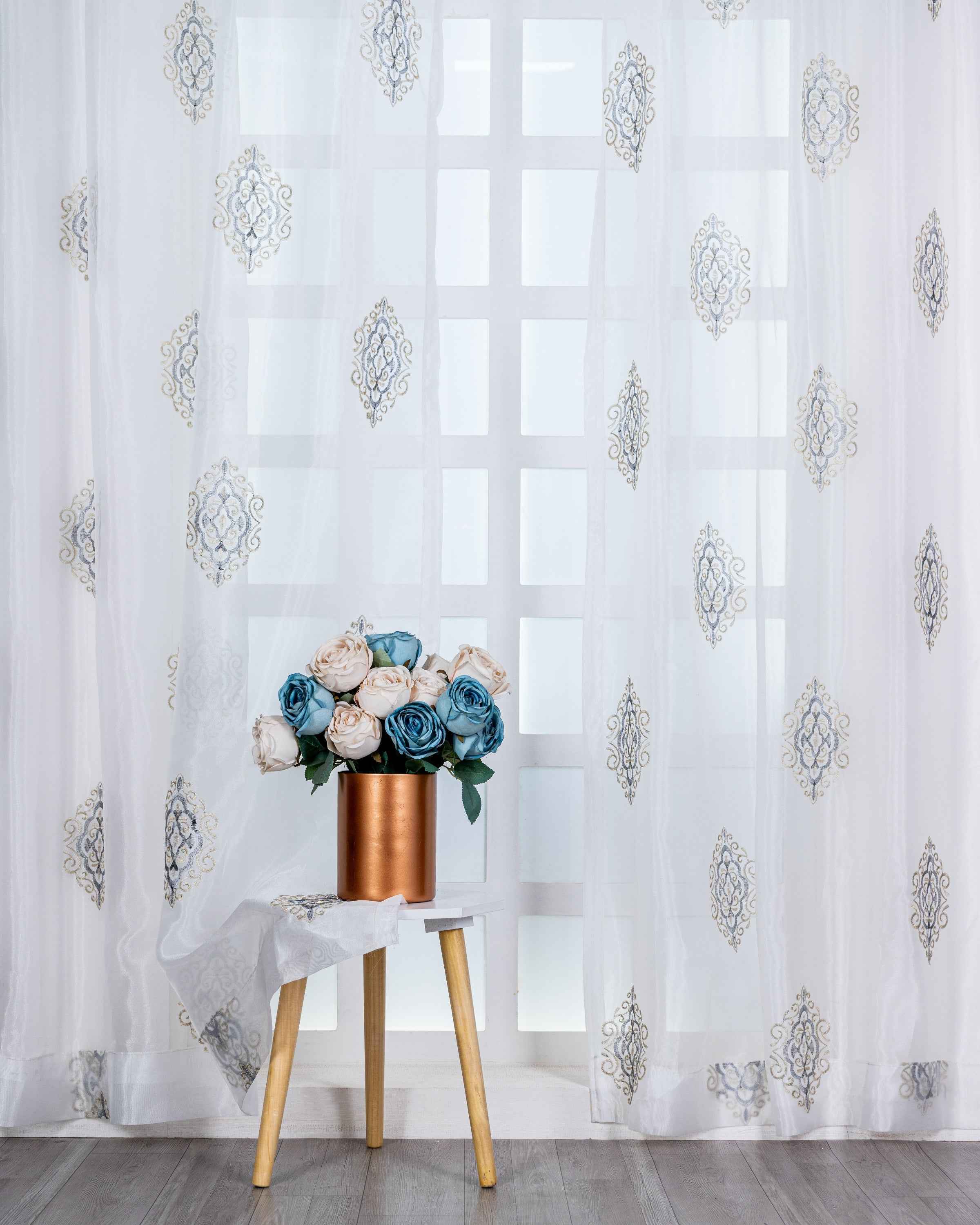 Parda online Premium Damas Design Embroidery Tissue Curtain with Soft & Durable Fabric
