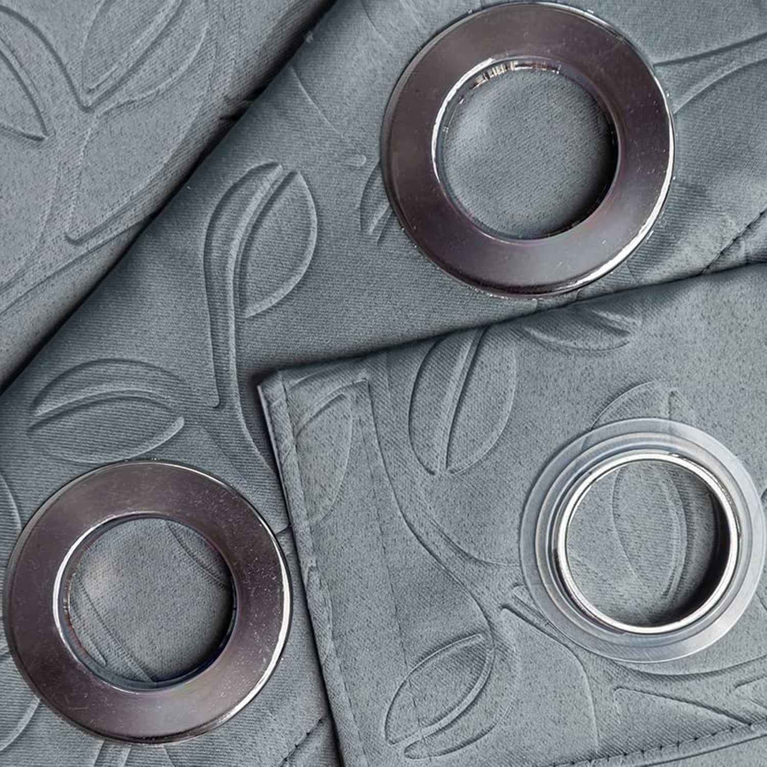 Parda Online 3 Layer Thermal Insulated Embossed Leaf Design Blackout Curtain