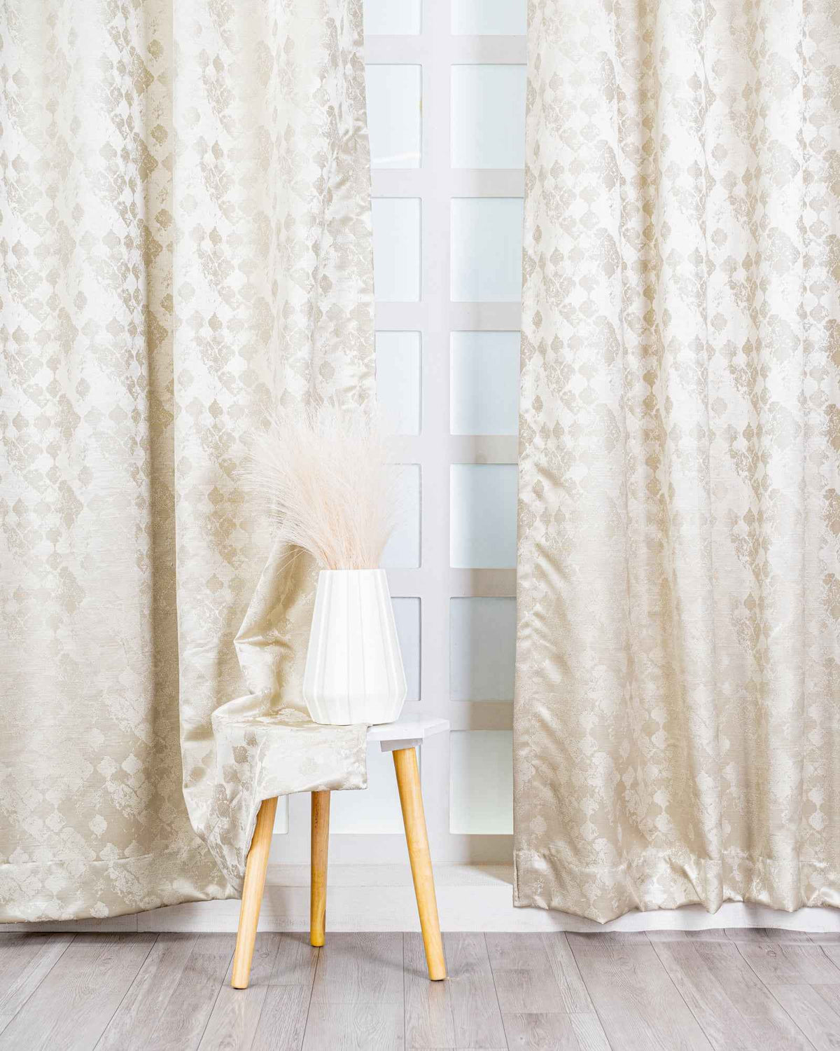 Parda online Premium Smash Jacquard Curtain with Soft & Durable Fabric