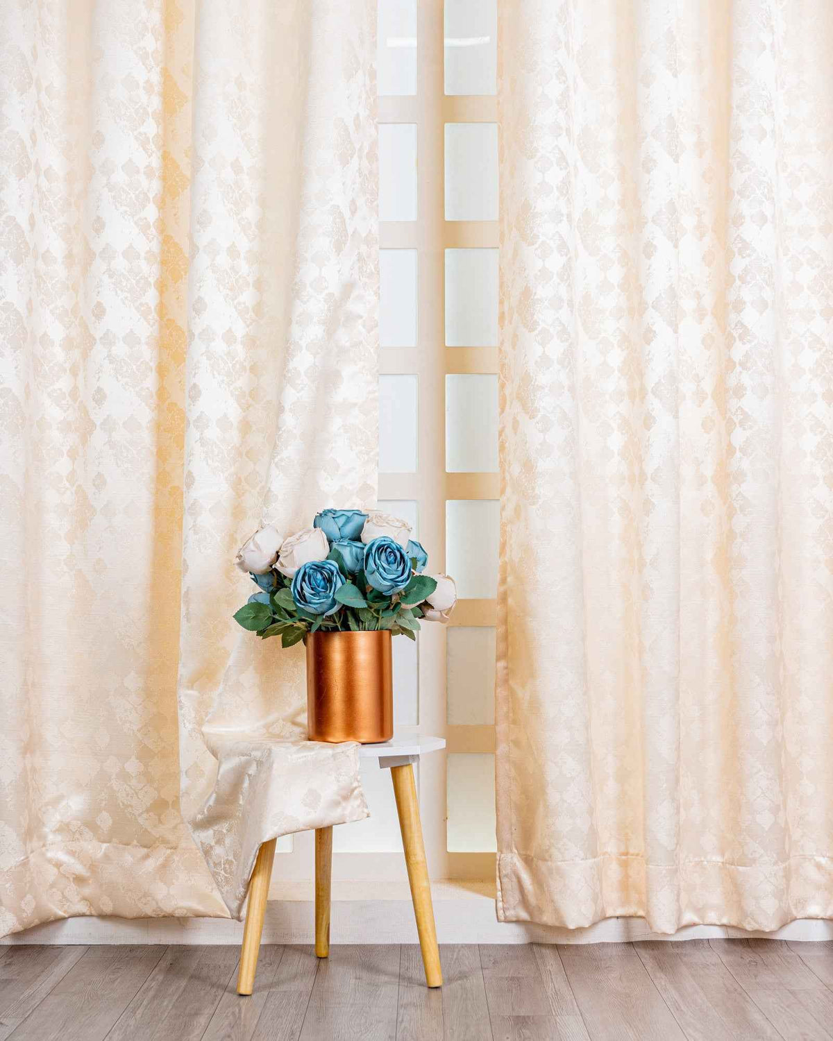 Parda online Premium Smash Jacquard Curtain with Soft & Durable Fabric