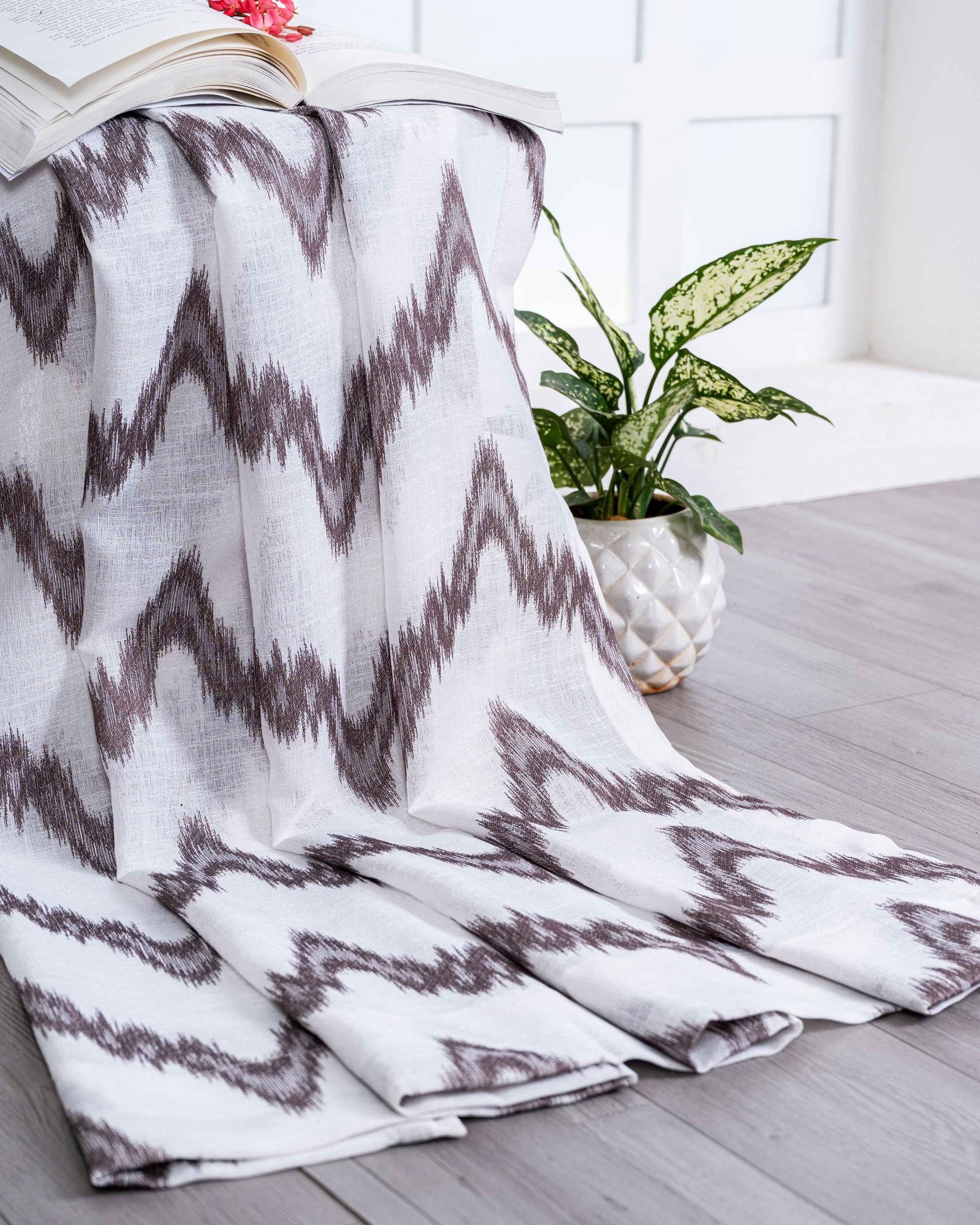 Parda online Premium Jacquard Linen Curtain with Soft & Durable Fabric
