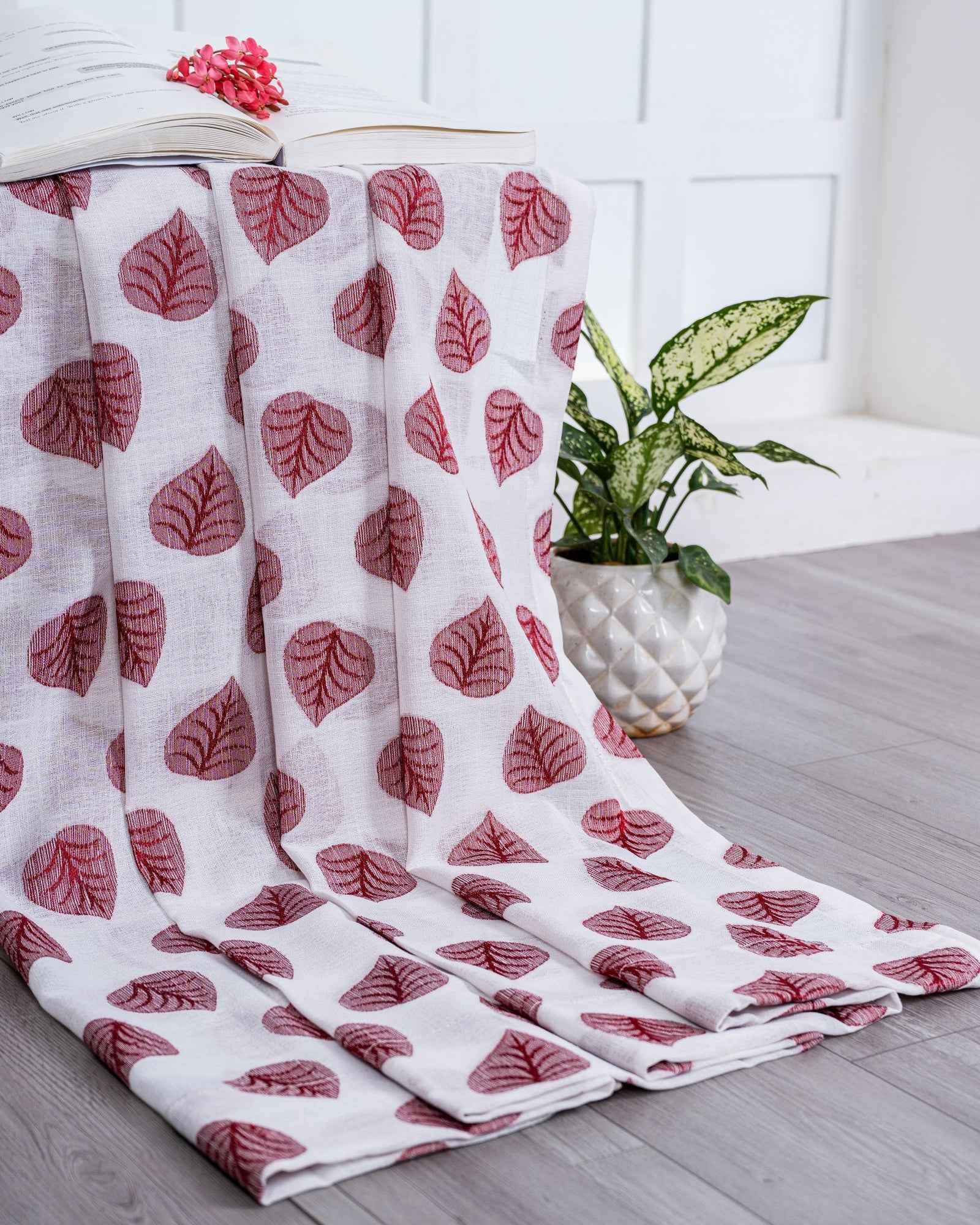 Parda online Premium Jacquard Linen Curtain with Leaf Design with Soft & Durable Fabric