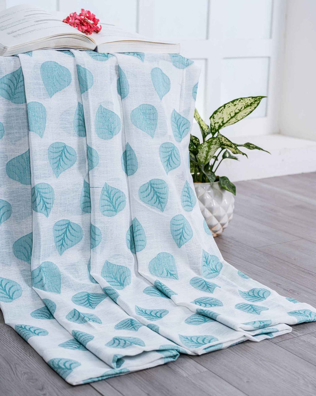 Parda online Premium Jacquard Linen Curtain with Leaf Design with Soft & Durable Fabric